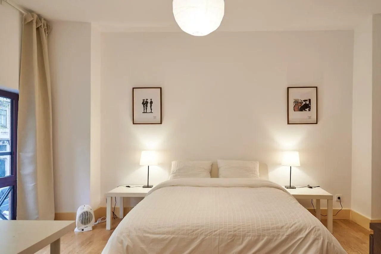 Guest house Campo Pequeno Avenida Hotel Lisbon