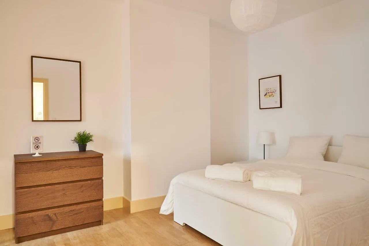 Campo Pequeno Avenida Hotel Lisbon 3*,